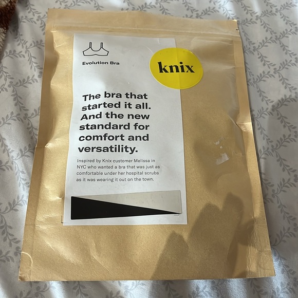 Knix - Evolution Bra - Size 1 - Colour: Black/Beige - Picture 2 of 3